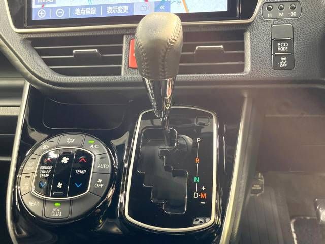 Toyota VOXY 2019-09 9569-19