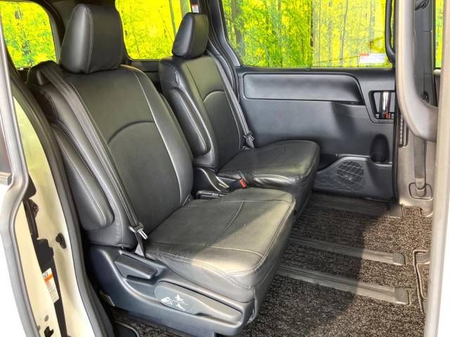 Toyota VOXY 2019-09 9569-9