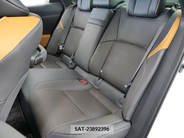 Toyota CROWN 2023-04 216318-18