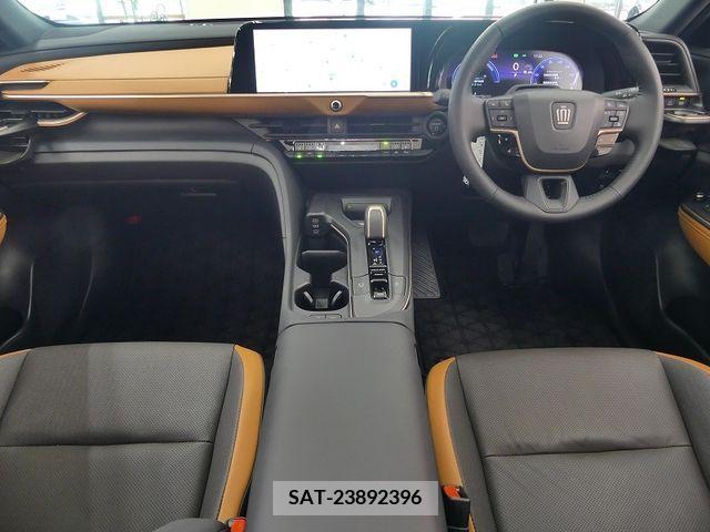 Toyota CROWN 2023-04 216318-2