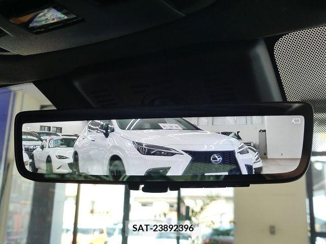 Toyota CROWN 2023-04 216318-12