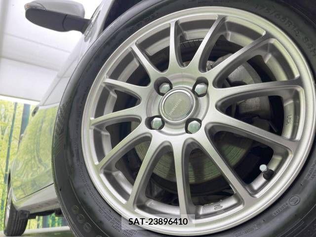 Toyota AQUA 2013-07 381192-13