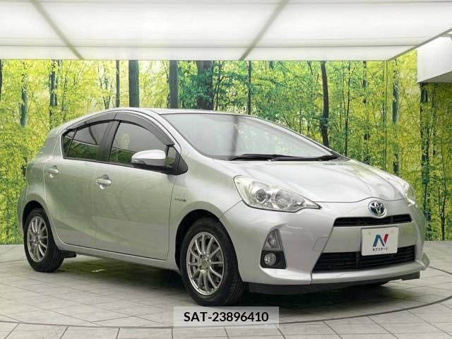 Toyota AQUA 2013-07 381192-16