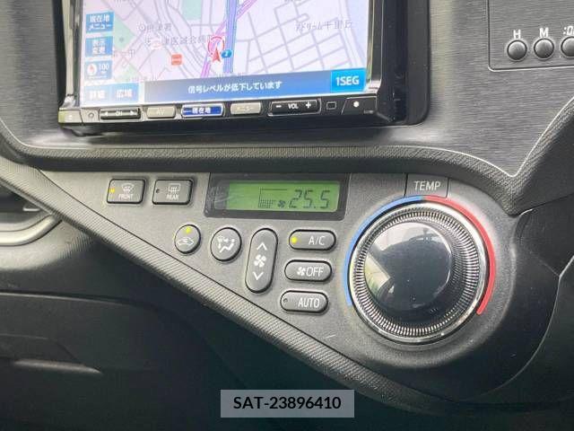 Toyota AQUA 2013-07 381192-5