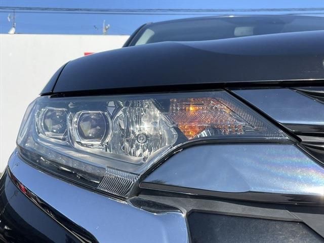Mitsubishi OUTLANDER PHEV 2015-07 14420-9