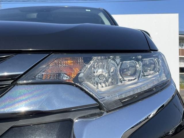 Mitsubishi OUTLANDER PHEV 2015-07 14420-8