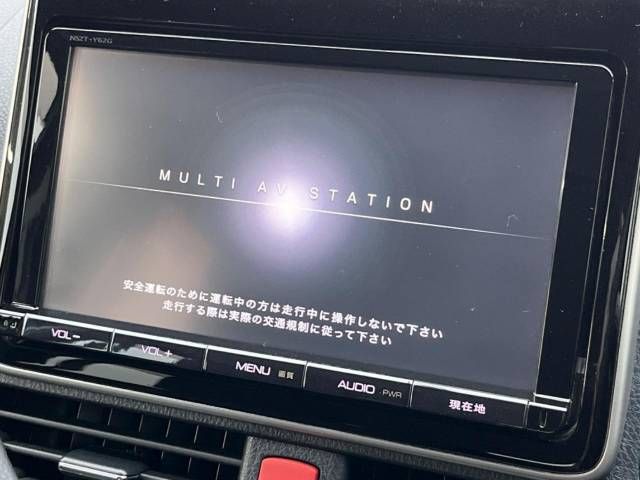 Toyota VOXY HYBRID 2014-07 18593-2