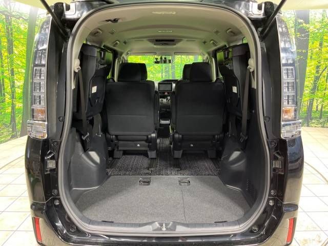 Toyota VOXY HYBRID 2014-07 18593-11