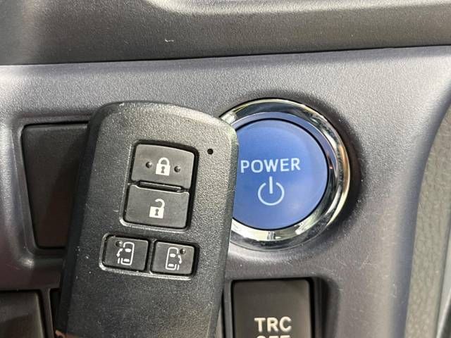 Toyota VOXY HYBRID 2014-07 18593-7