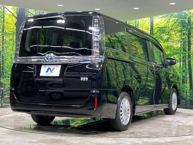 Toyota VOXY HYBRID 2014-07 18593-18