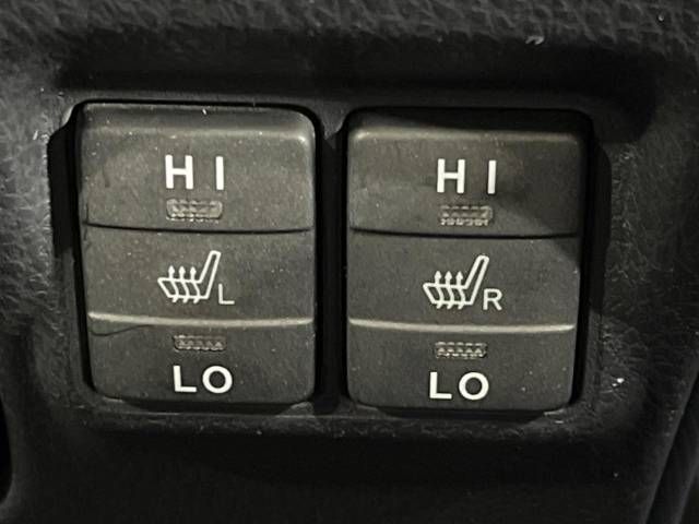 Toyota VOXY HYBRID 2014-07 18593-6