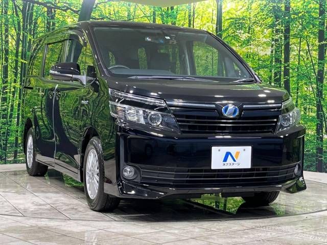 Toyota VOXY HYBRID 2014-07 18593-17