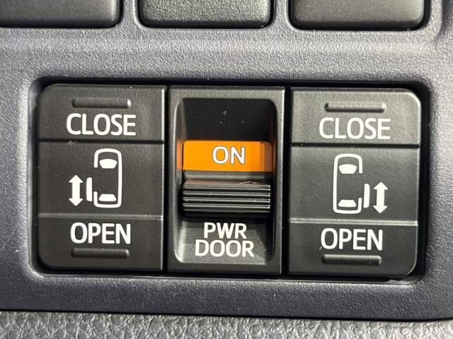Toyota VOXY HYBRID 2014-07 18593-5