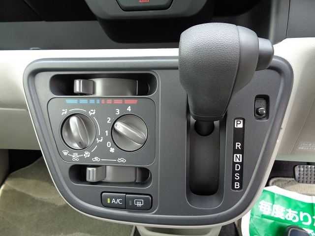 Daihatsu BOON 2018-02 2798-3