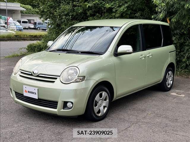 Toyota SIENTA 2011-08 352358-21