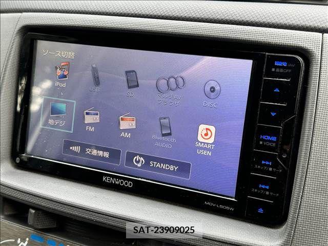 Toyota SIENTA 2011-08 352358-2