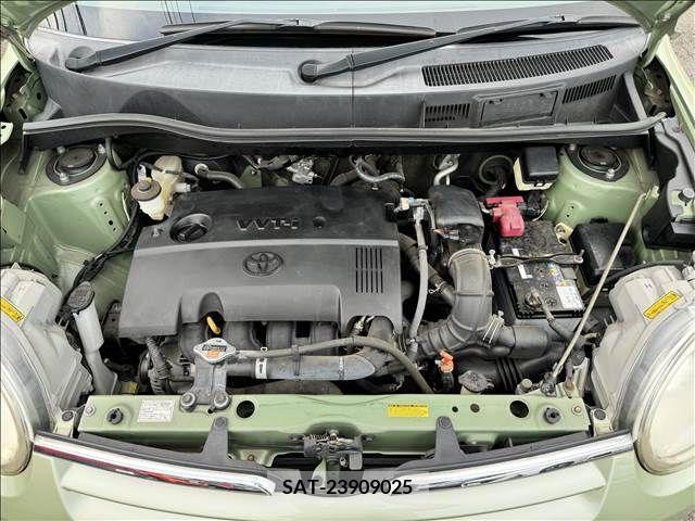 Toyota SIENTA 2011-08 352358-19