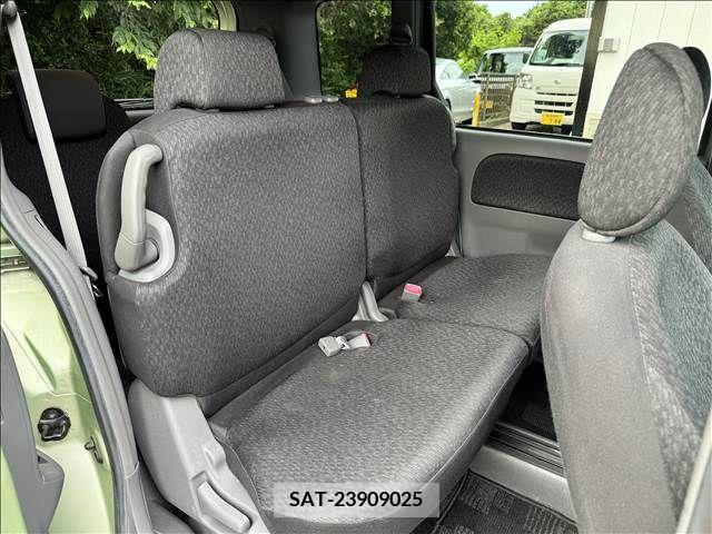 Toyota SIENTA 2011-08 352358-25