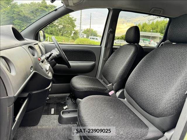 Toyota SIENTA 2011-08 352358-24