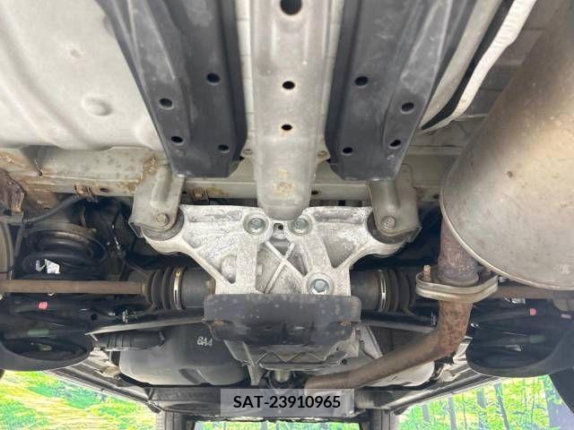 Toyota VOXY 2010-09 370515-19