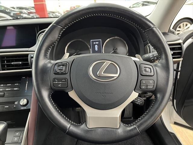 Lexus IS 2016-11 17999-22