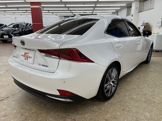 Lexus IS 2016-11 17999-4