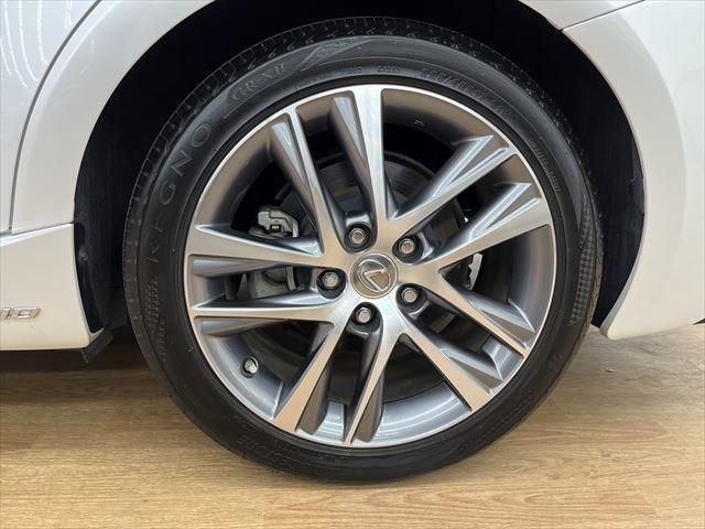 Lexus IS 2016-11 17999-13