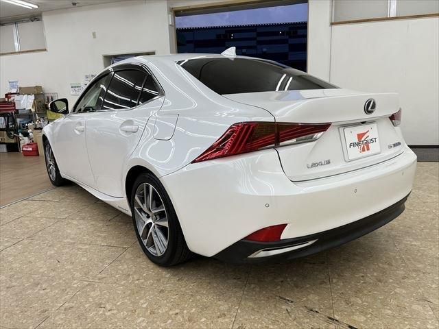 Lexus IS 2016-11 17999-6