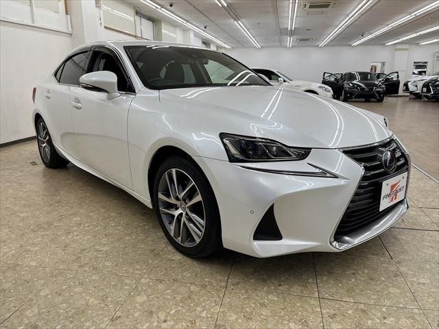 Lexus IS 2016-11 17999-2