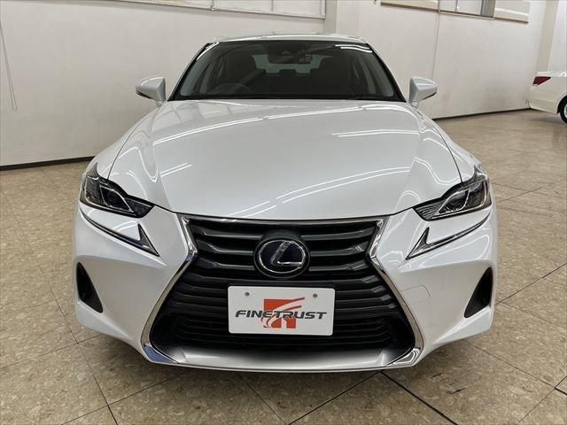 Lexus IS 2016-11 17999-1