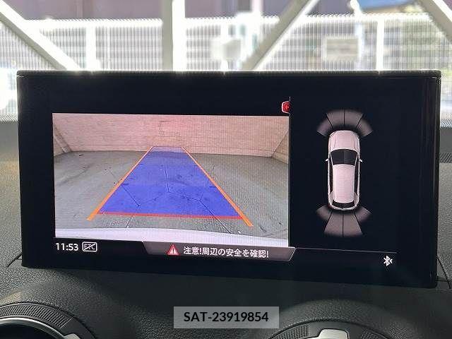 Audi Q2 2018-10 223073-3