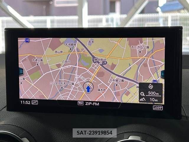 Audi Q2 2018-10 223073-2