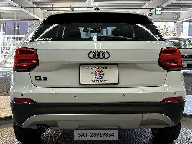 Audi Q2 2018-10 223073-18
