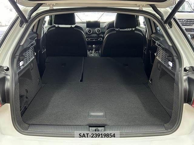 Audi Q2 2018-10 223073-19