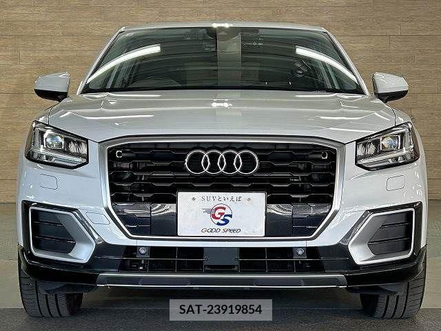 Audi Q2 2018-10 223073-16