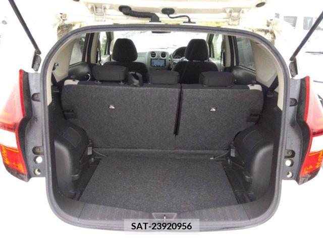 Nissan NOTE 2019-04 212847-2