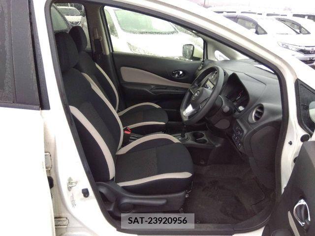Nissan NOTE 2019-04 212847-4