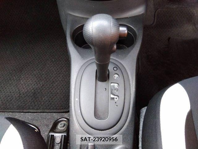 Nissan NOTE 2019-04 212847-9