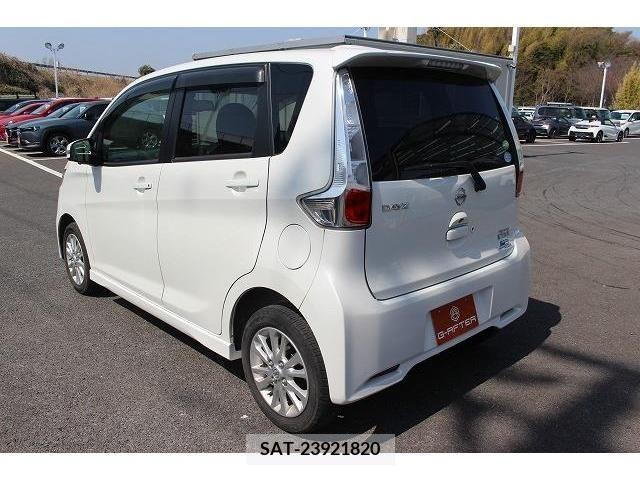 Nissan DAYZ 2013-06 211576-8