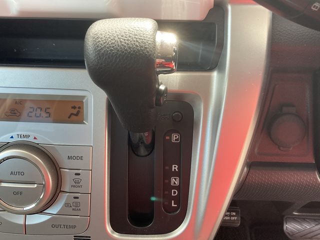 Suzuki HUSTLER 2014-12 21050-24