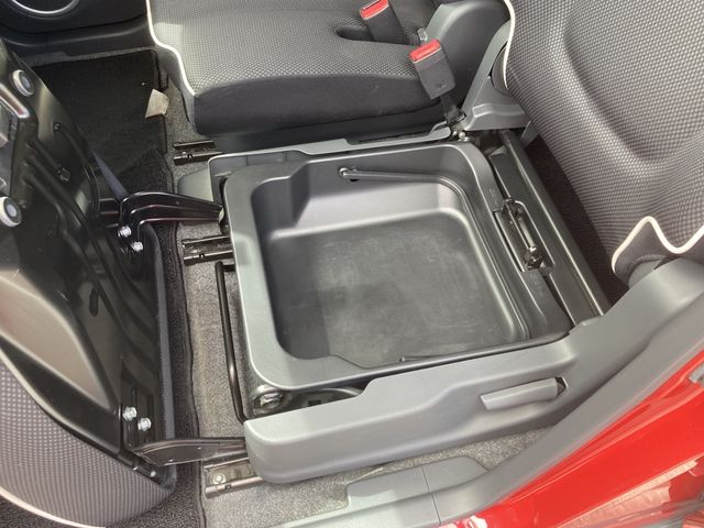 Suzuki HUSTLER 2014-12 21050-21