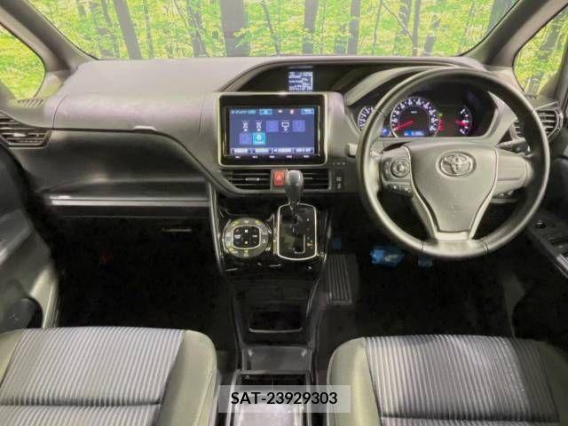 Toyota VOXY 2016-12 289210-1