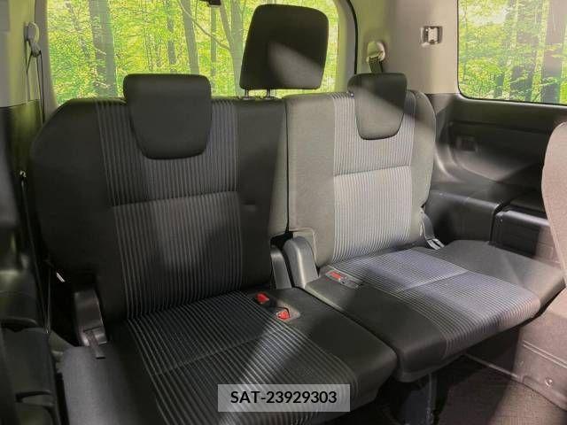 Toyota VOXY 2016-12 289210-9