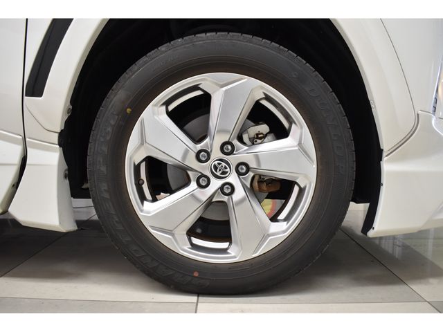 Toyota RAV4 2020-09 6200-3