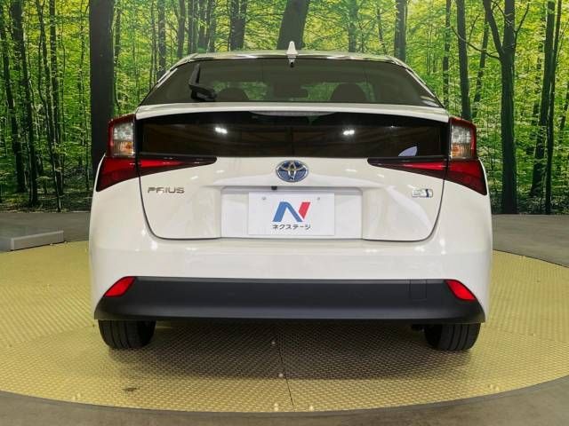 Toyota PRIUS 2019-08 192319-15