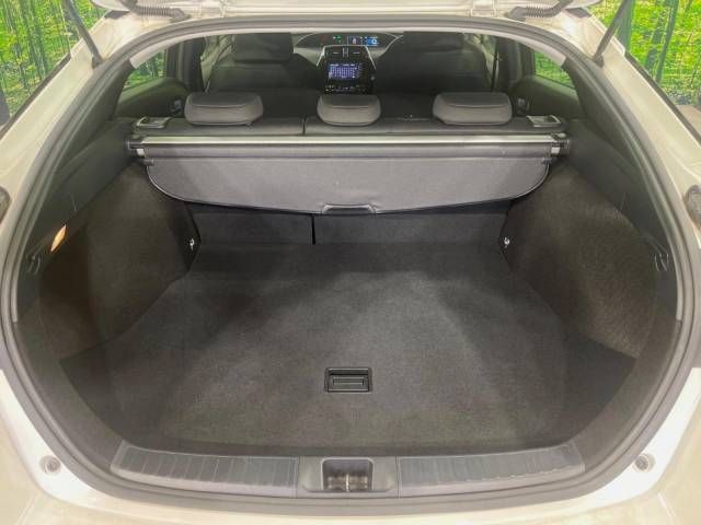 Toyota PRIUS 2019-08 192319-10