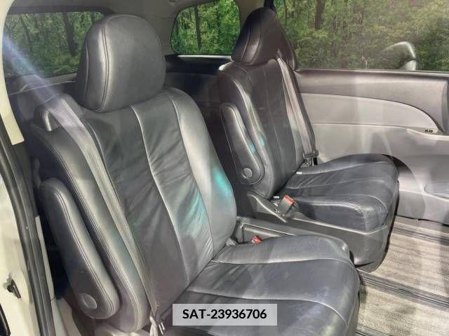 Toyota ESTIMA 2009-08 359848-9
