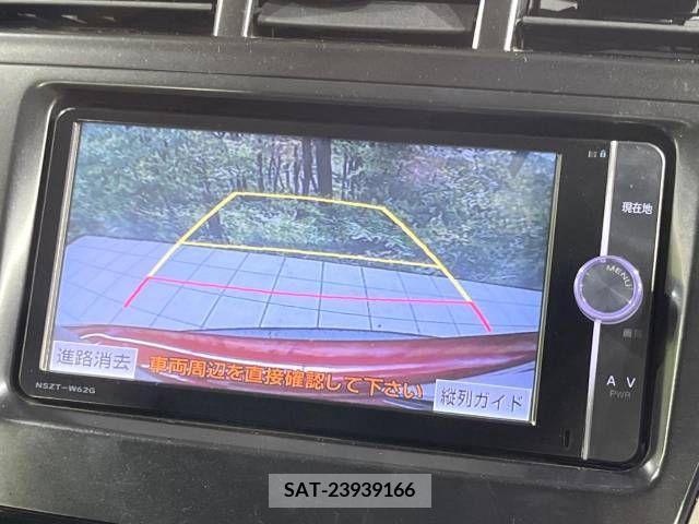 Toyota PRIUS ALPHA 2013-12 322257-3