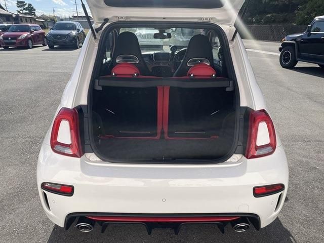 Abarth 595 2018-05 189450-23