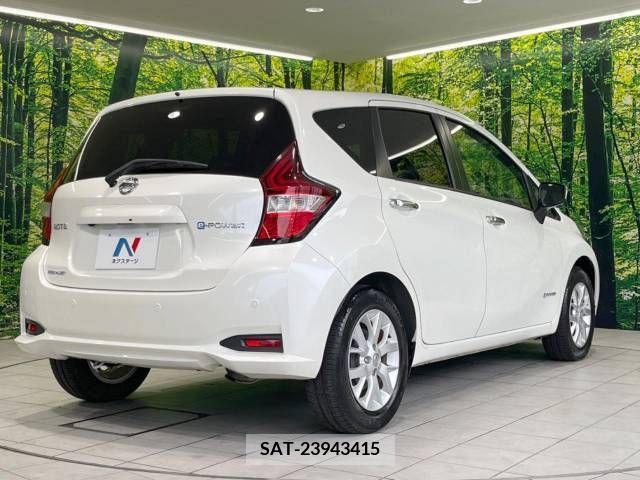 Nissan NOTE 2017-05 329861-17